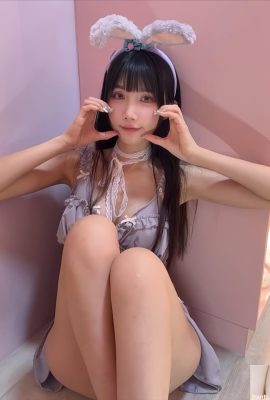 “Qiao Qiaoer QQE” hassas bir yüze ve kıskanılacak bir figüre sahip bir melektir (10P)