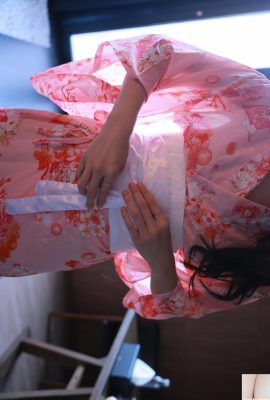 (Inah) Tam özgürleşme duygusu hiçbir gizleme olmadan gelir (50P)