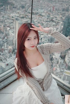 “Grup olağanüstü”, baştan çıkarıcı kıvrımlarını gösteren çok ateşli bir figüre sahip (10P)