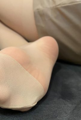 (ISS) Jiaming “Rendelenmiş Şort” (81P)